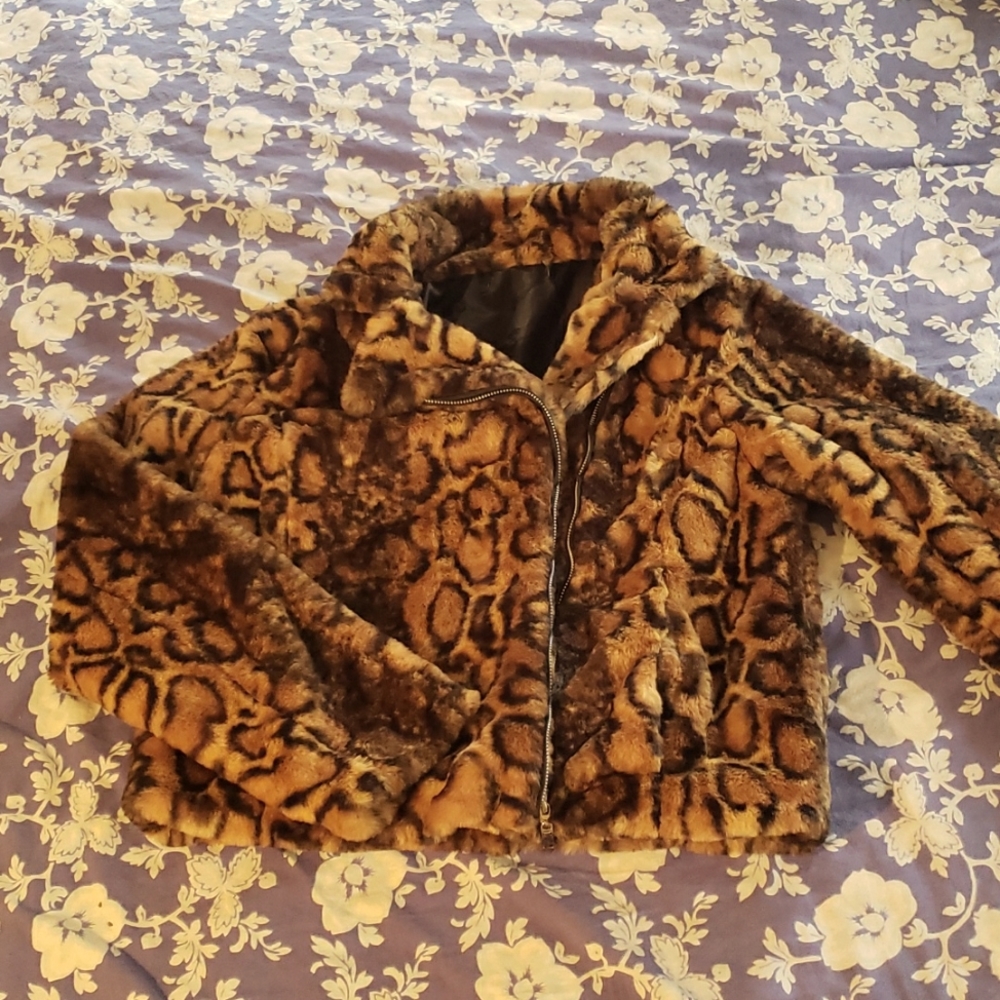 Fuzzy leopard print jacket